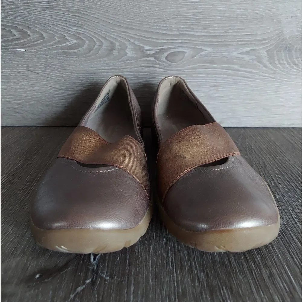 Clarks Collection- Vailee Pine Bronze Pewter Mary Jane Ballet Flat Size 6.5
